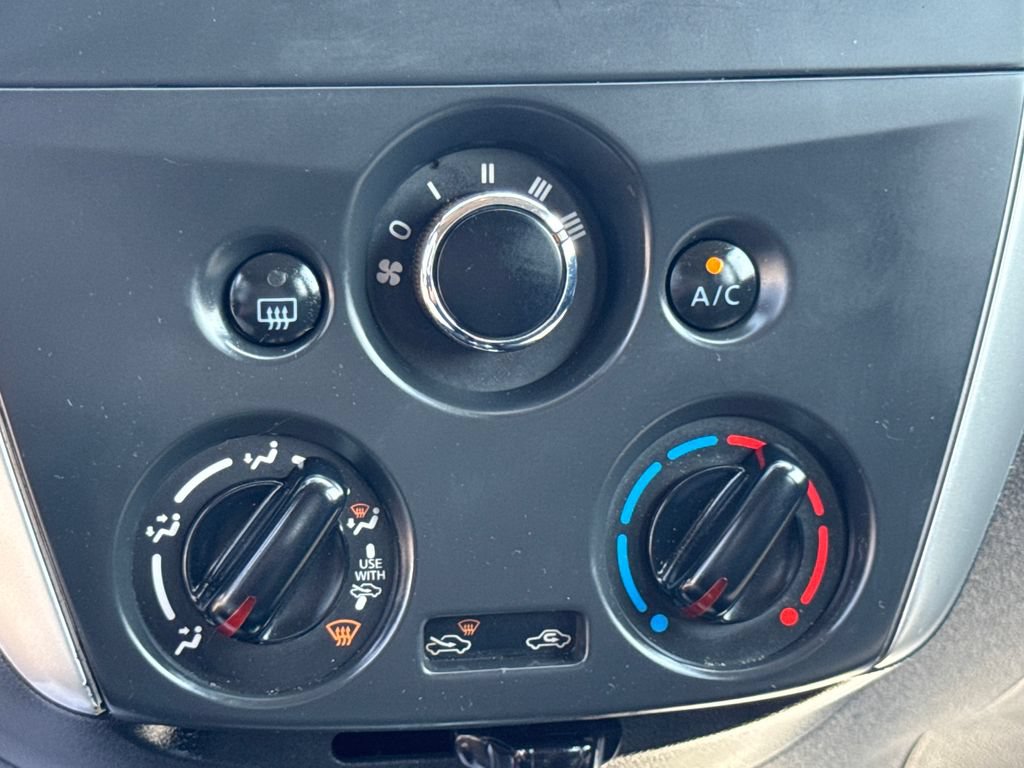 Used 2019 Nissan Versa Note SV FWD image 40