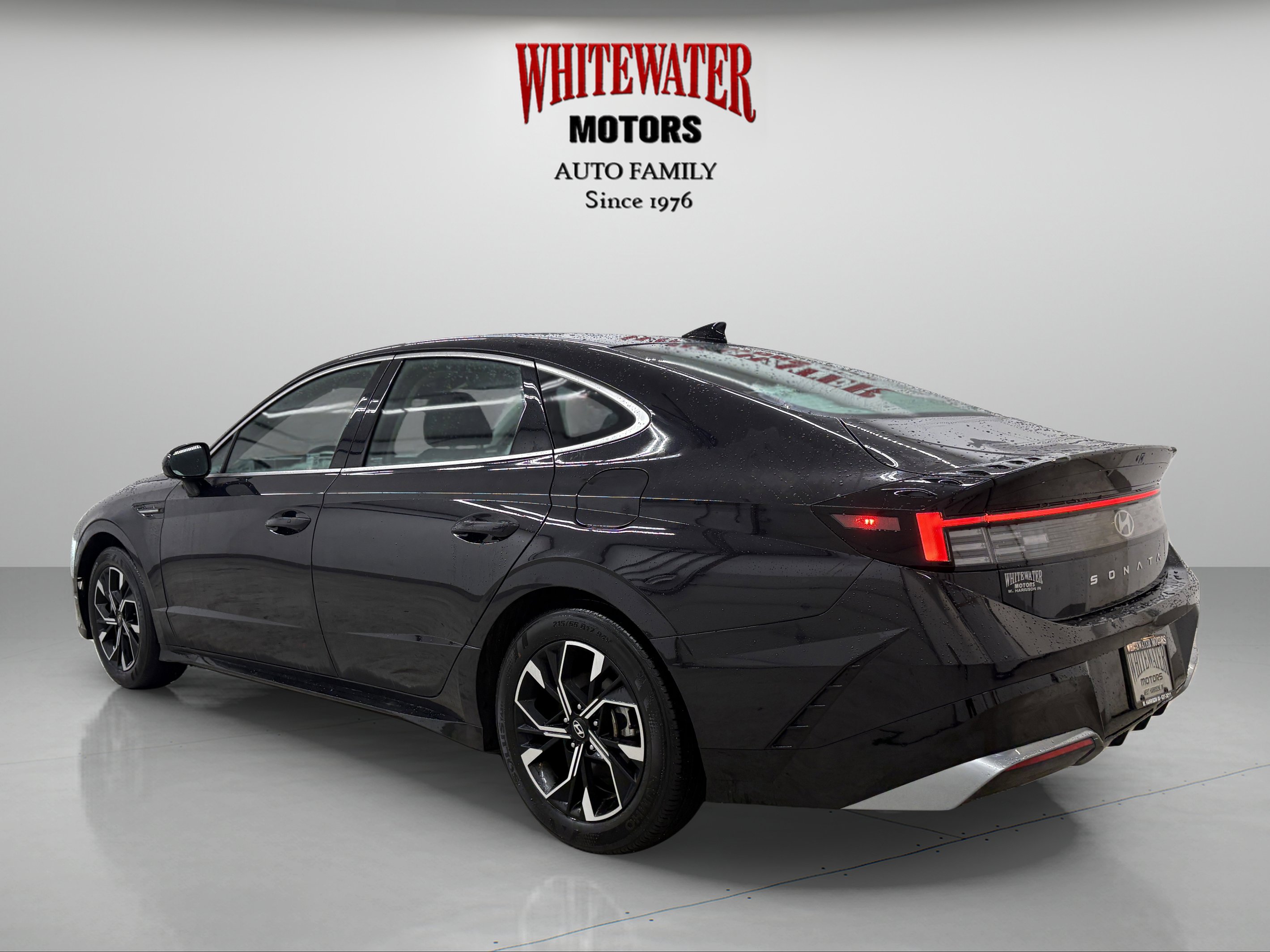 Used 2025 Hyundai Sonata SEL FWD image 2