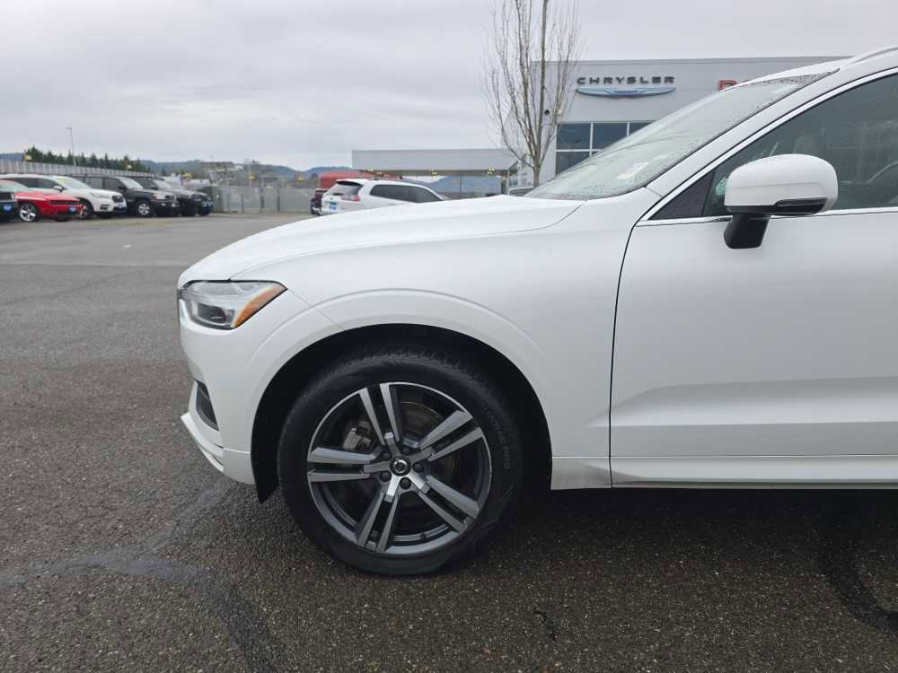 Used 2021 Volvo XC60 T5 Momentum w/ Advanced Package image 18