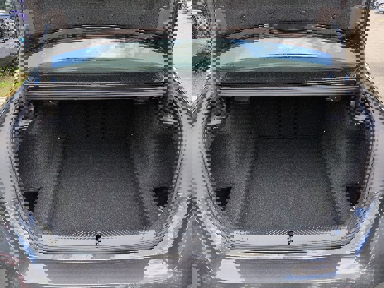 Used 2026 BMW 530i xDrive AWD/4WD image 13