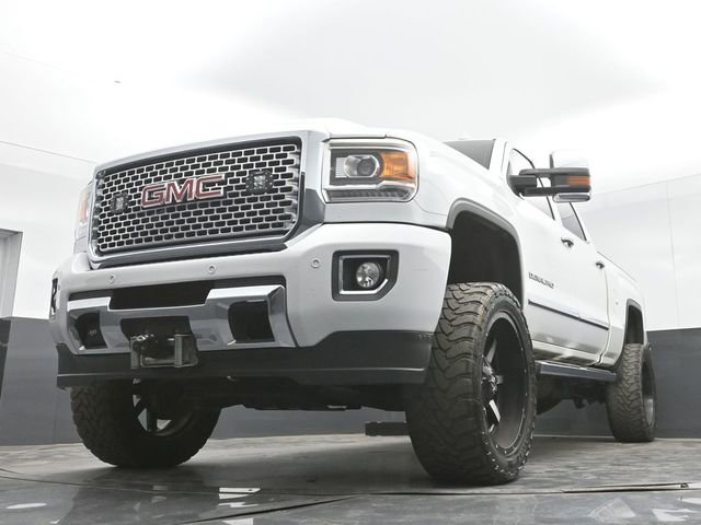 Used 2015 GMC Sierra 2500 Denali w/ Duramax Plus Package image 29