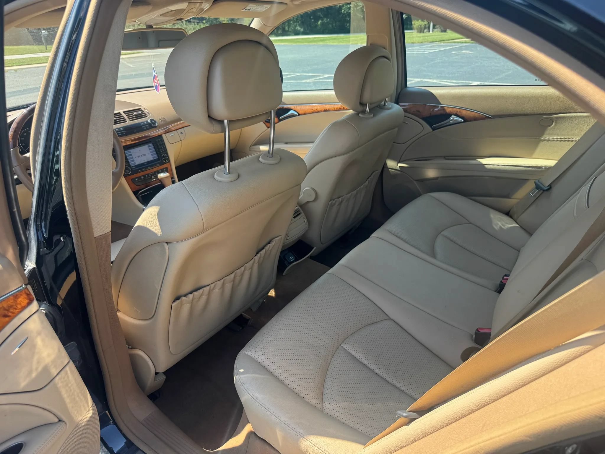 Used 2007 Mercedes-Benz E 320 BlueTEC Sedan image 15