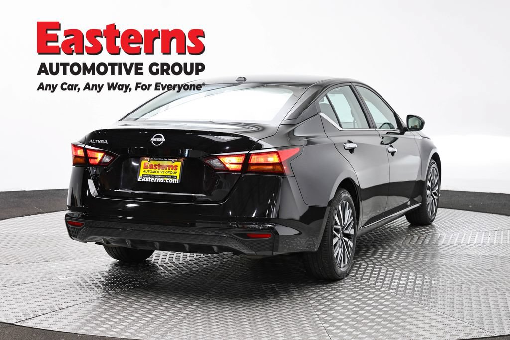 Used 2025 Nissan Altima 2.5 SV FWD image 5
