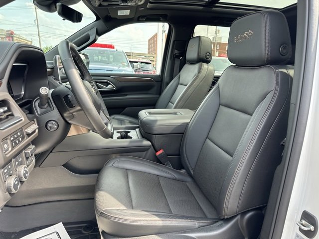 Used 2024 Chevrolet Tahoe High Country w/ Premium Package image 13