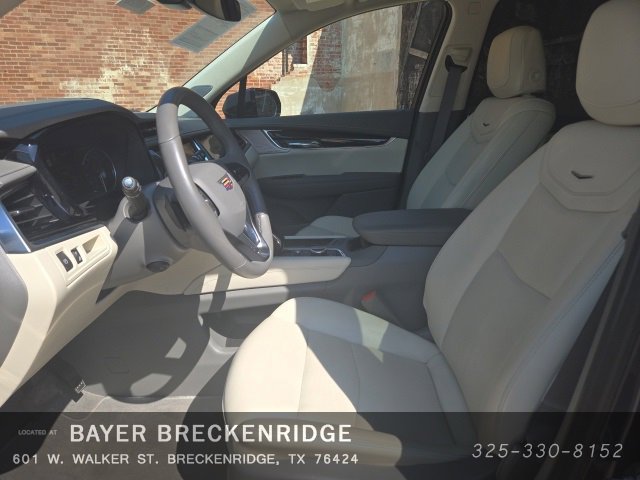 Certified 2025 Cadillac XT6 Premium Luxury image 6