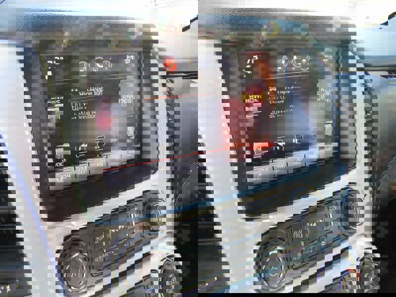 Used 2015 GMC Yukon XL SLT w/ Open Road Package image 25