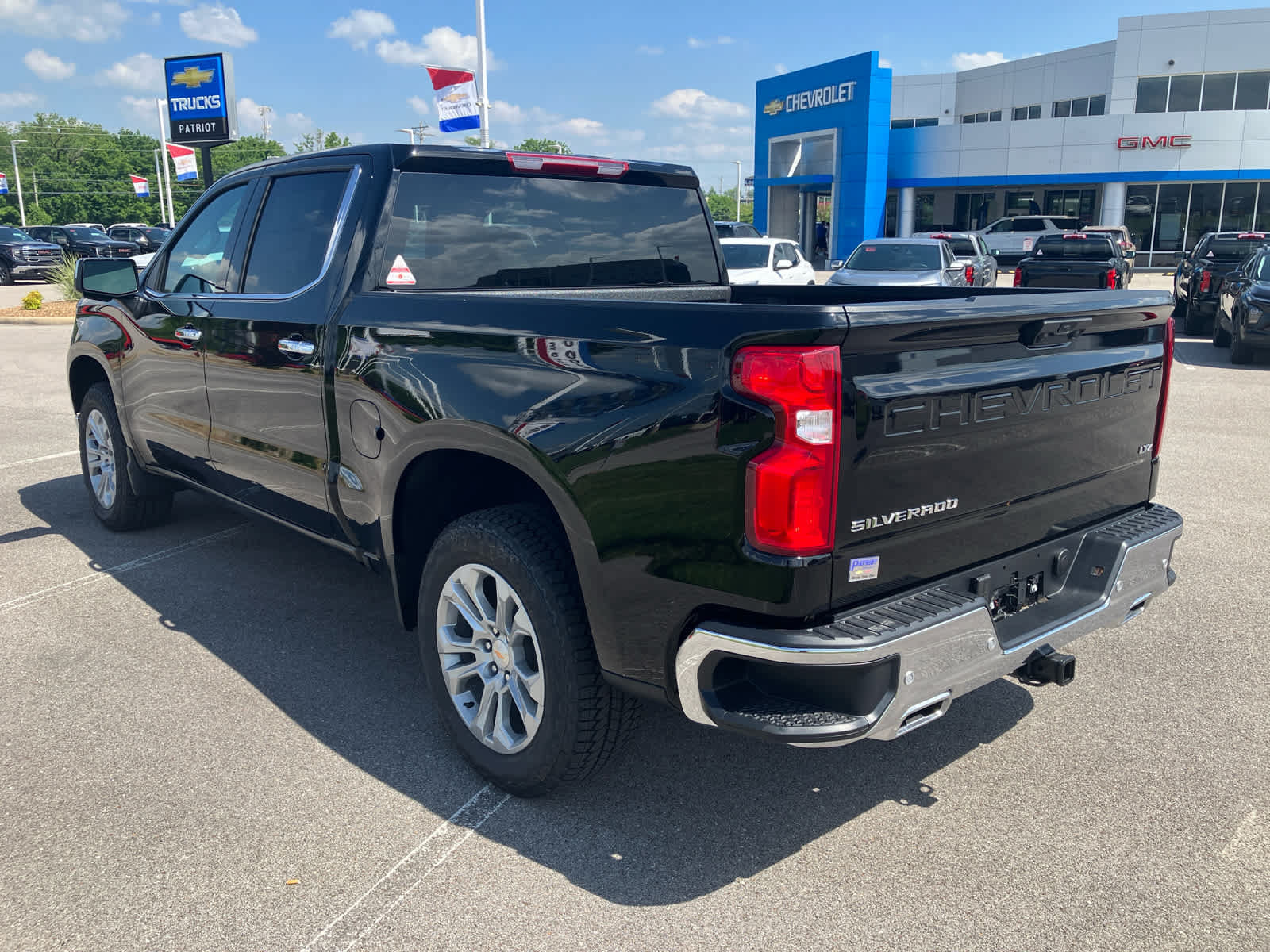 New 2026 Chevrolet Silverado 1500 LTZ AWD/4WD image 5