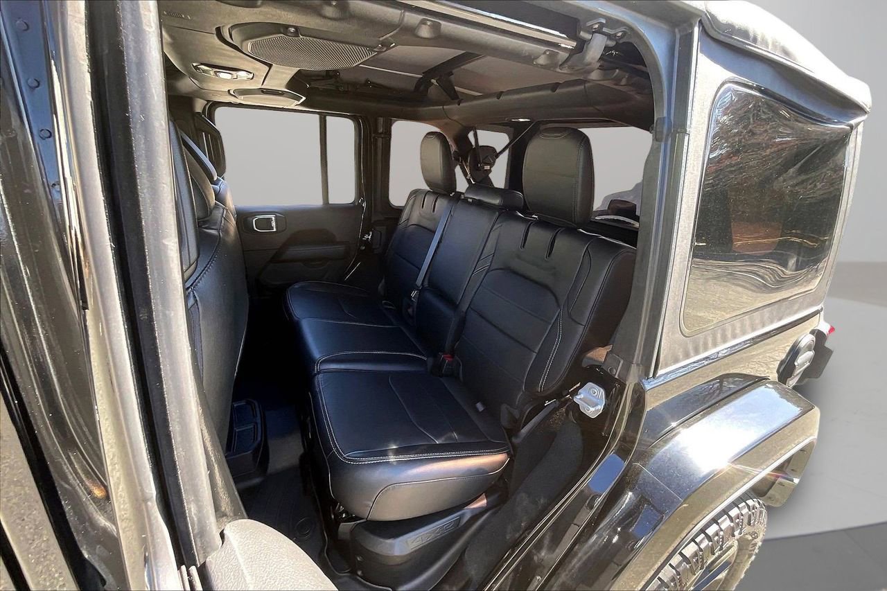 Used 2022 Jeep Wrangler Unlimited Sahara image 23