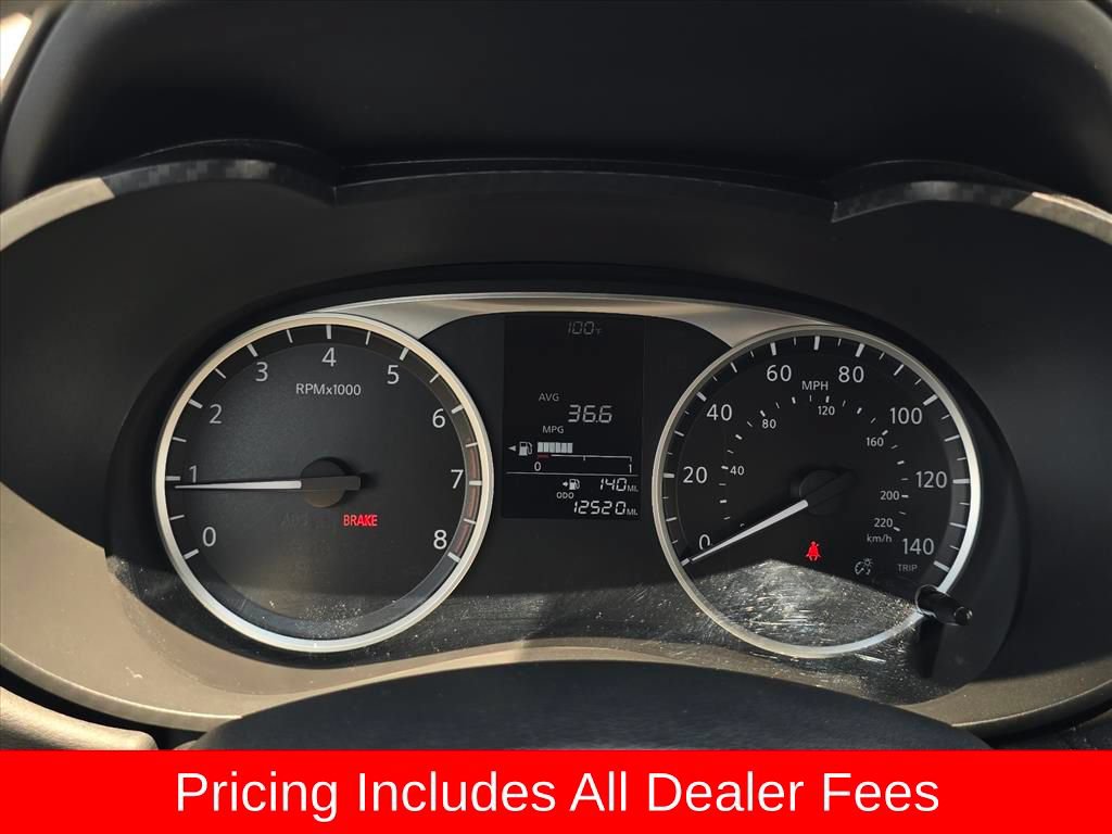 Used 2025 Nissan Versa S FWD image 12