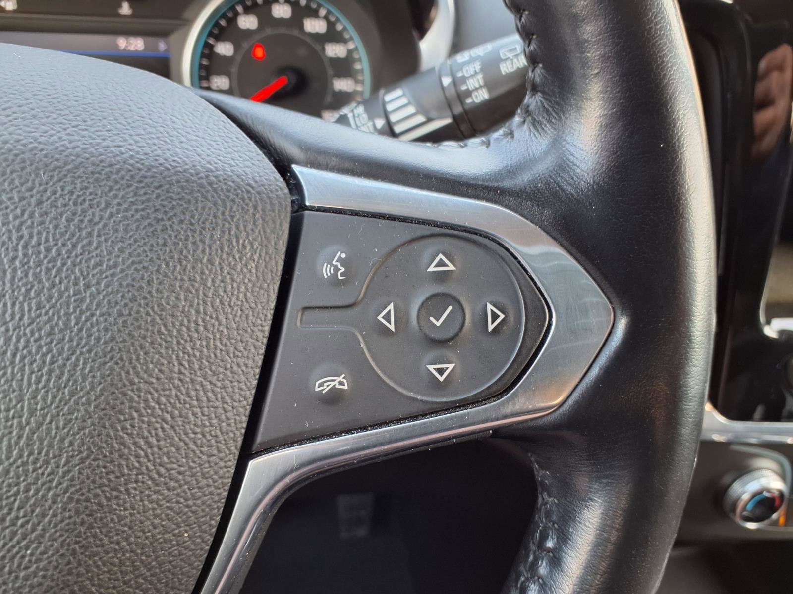 Certified 2020 Chevrolet Traverse LT FWD image 15