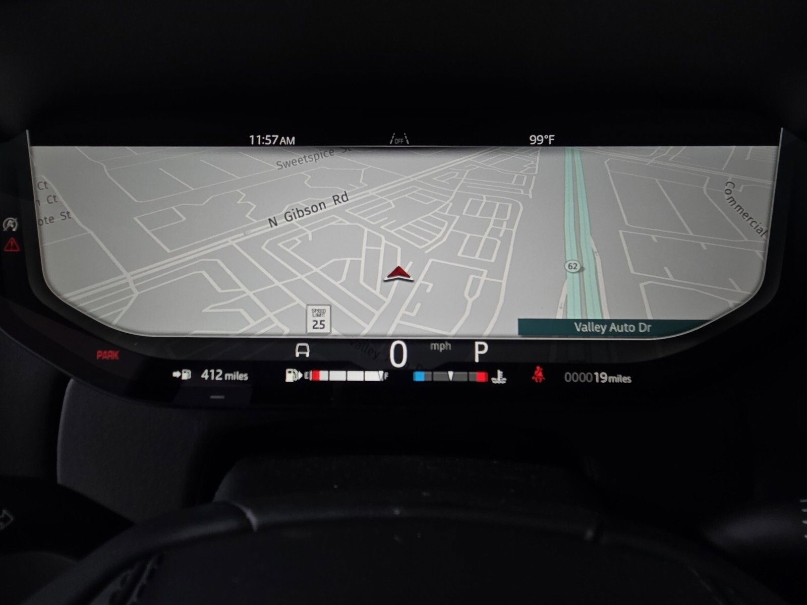 New 2025 Land Rover Range Rover SE image 32