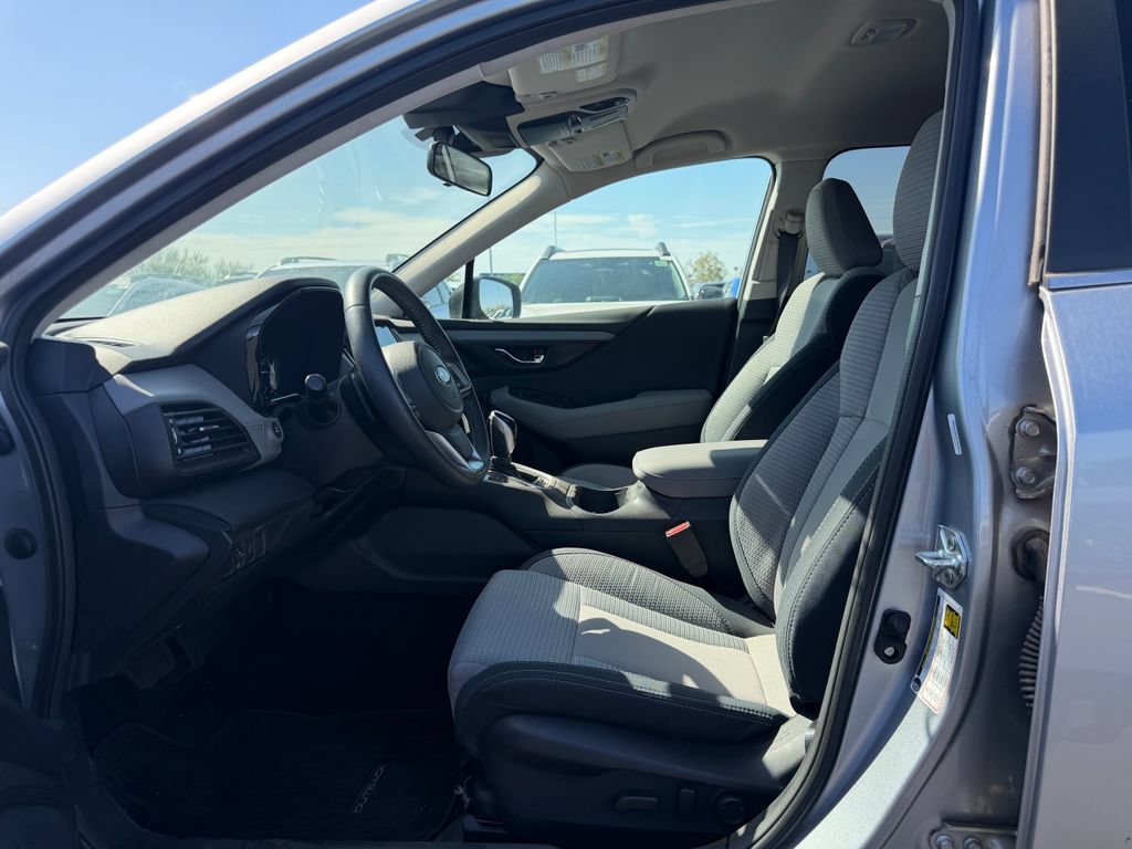 Used 2025 Subaru Outback Premium AWD/4WD image 5