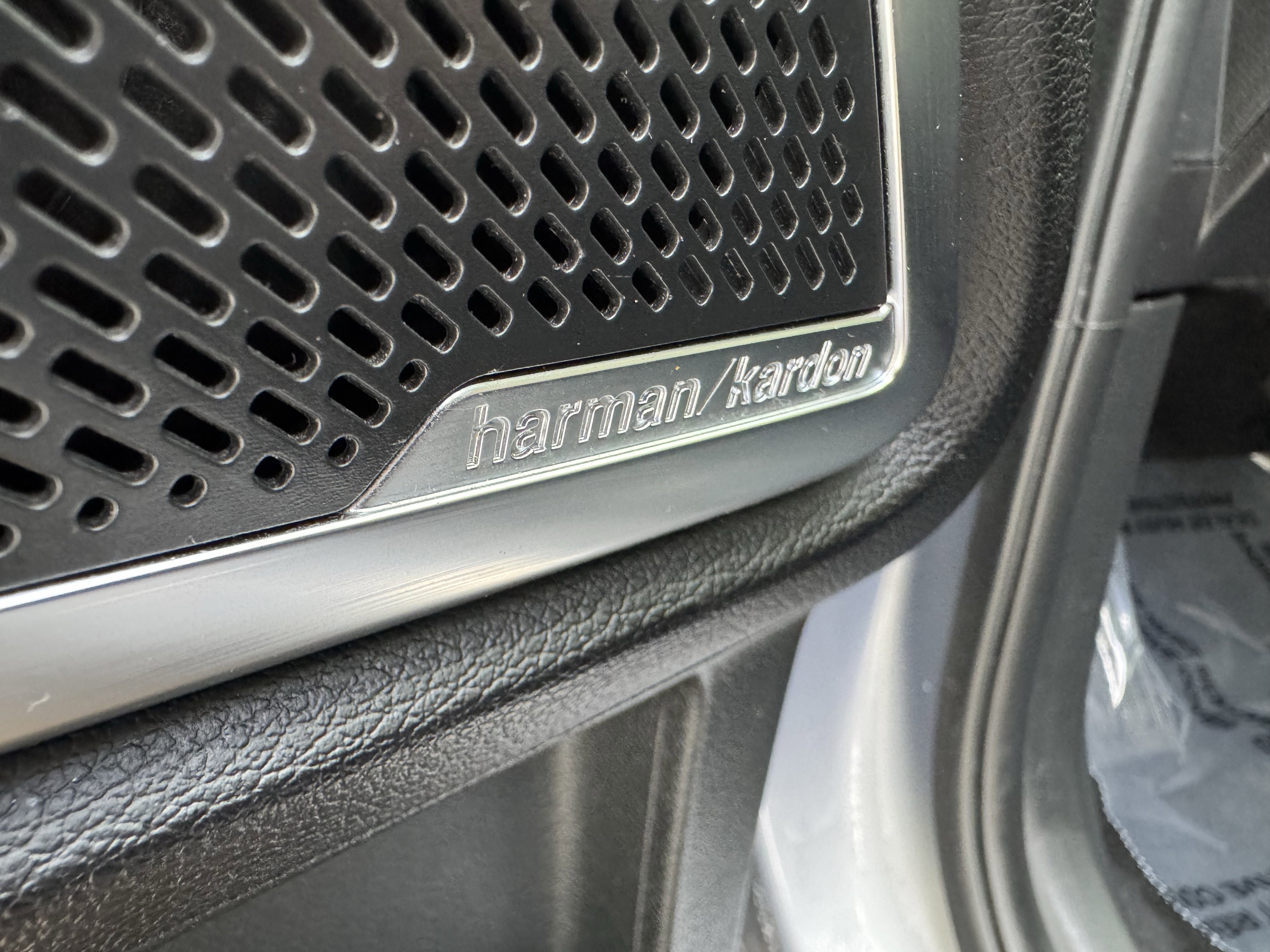 Used 2022 Kia Telluride SX image 27