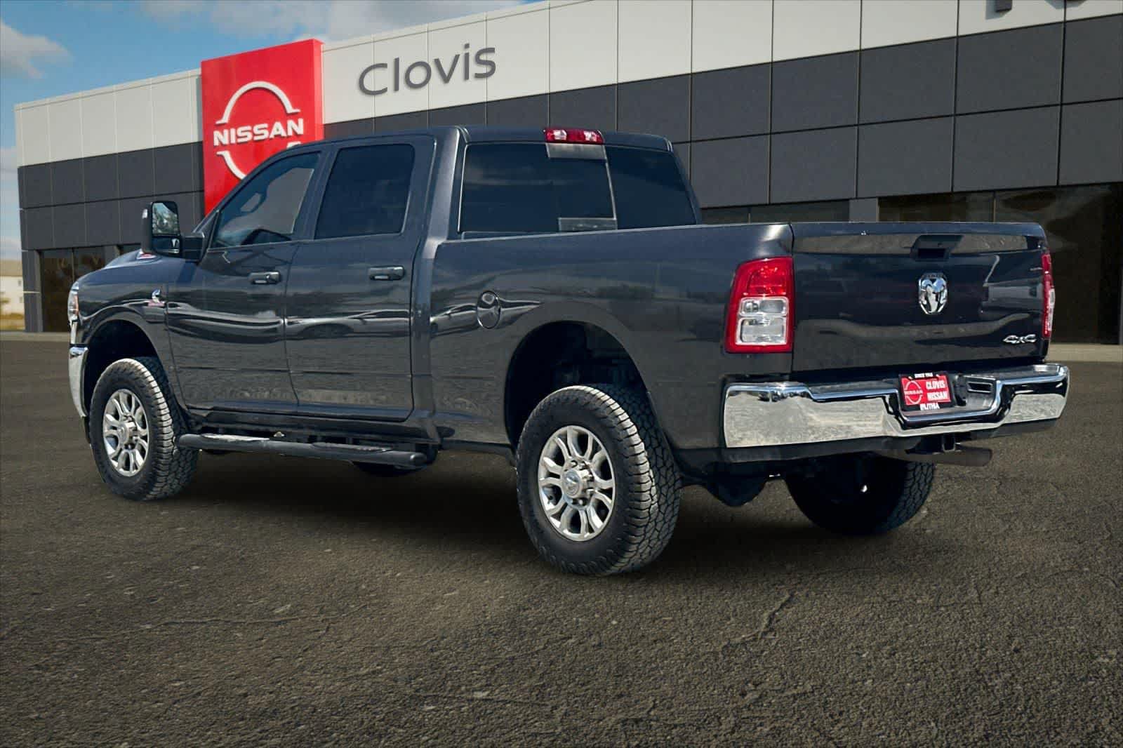 Used 2024 RAM 2500 Tradesman w/ Chrome Appearance Group AWD/4WD image 7
