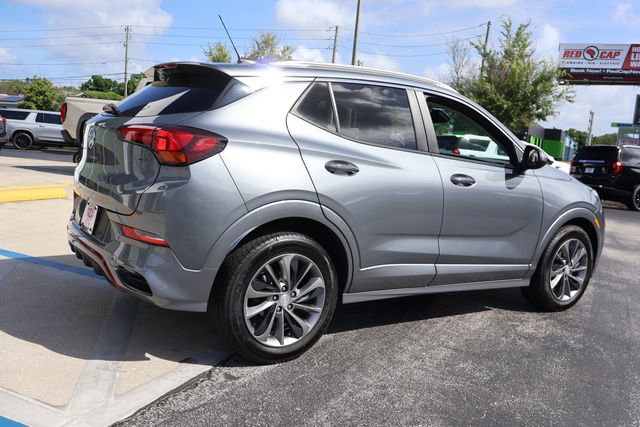 Used 2022 Buick Encore GX Select w/ Sport Touring Package FWD image 8