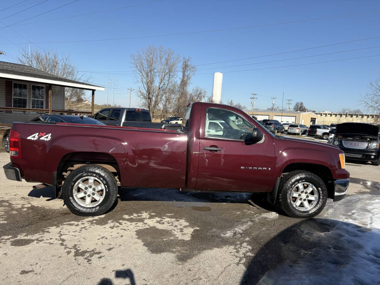 Used 2007 GMC Sierra 1500 SLE w/ SLE/SLT Trailering Package AWD/4WD image 2