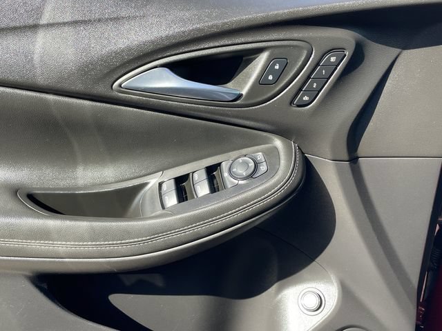 Used 2024 Buick Encore GX Avenir w/ Avenir Convenience Package FWD image 25