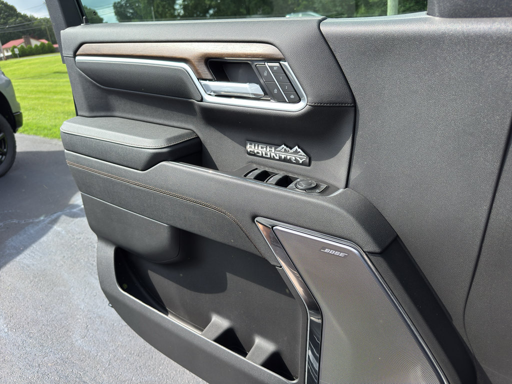 New 2026 Chevrolet Silverado 1500 High Country AWD/4WD image 26