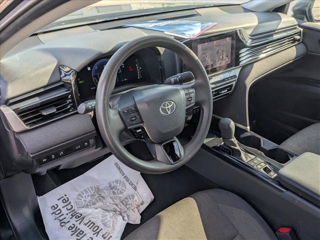 Used 2025 Toyota Camry LE FWD image 9