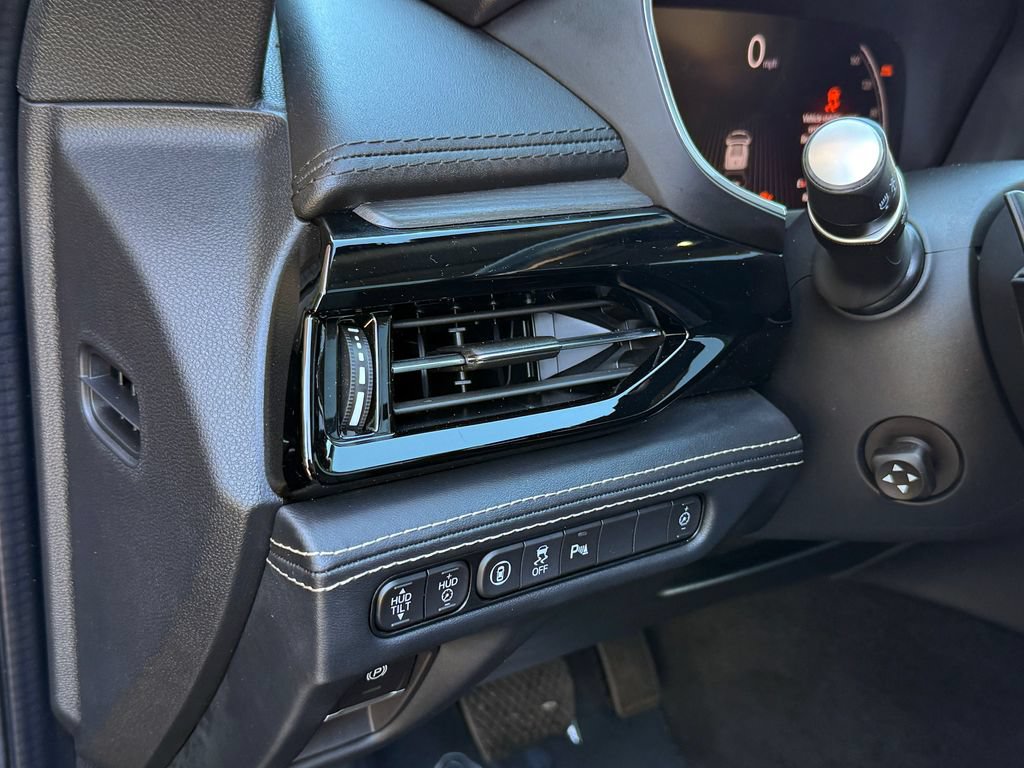 Used 2023 Acura MDX w/ Advance Package AWD/4WD image 19