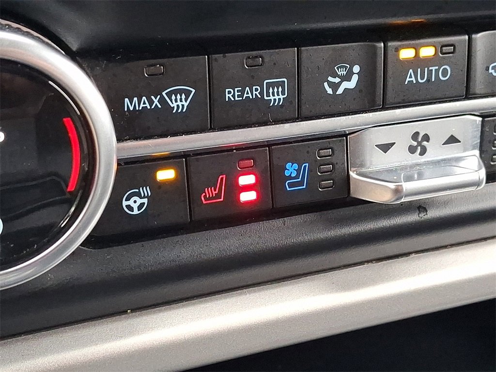 Used 2024 Ford Expedition Max XLT image 26