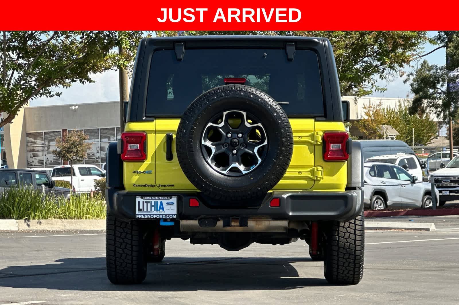 Used 2022 Jeep Wrangler Unlimited Rubicon 4xe w/ Cold Weather Group AWD/4WD image 8