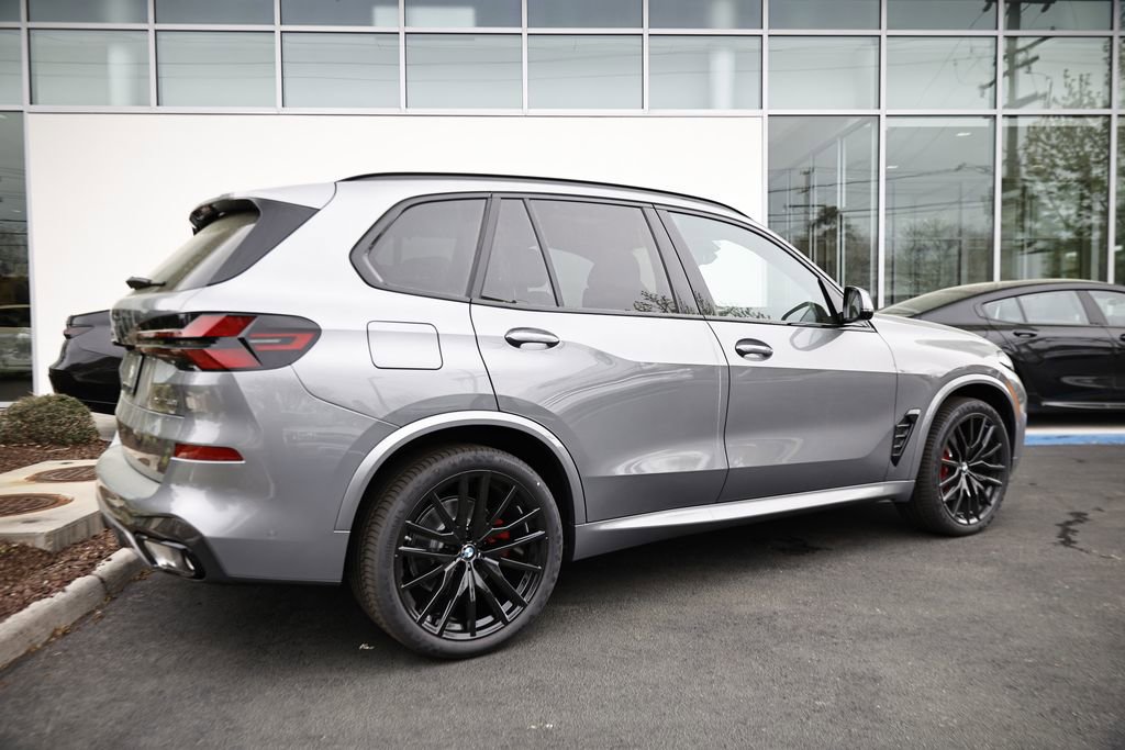New 2026 BMW X5 xDrive40i w/ M Sport Package image 6