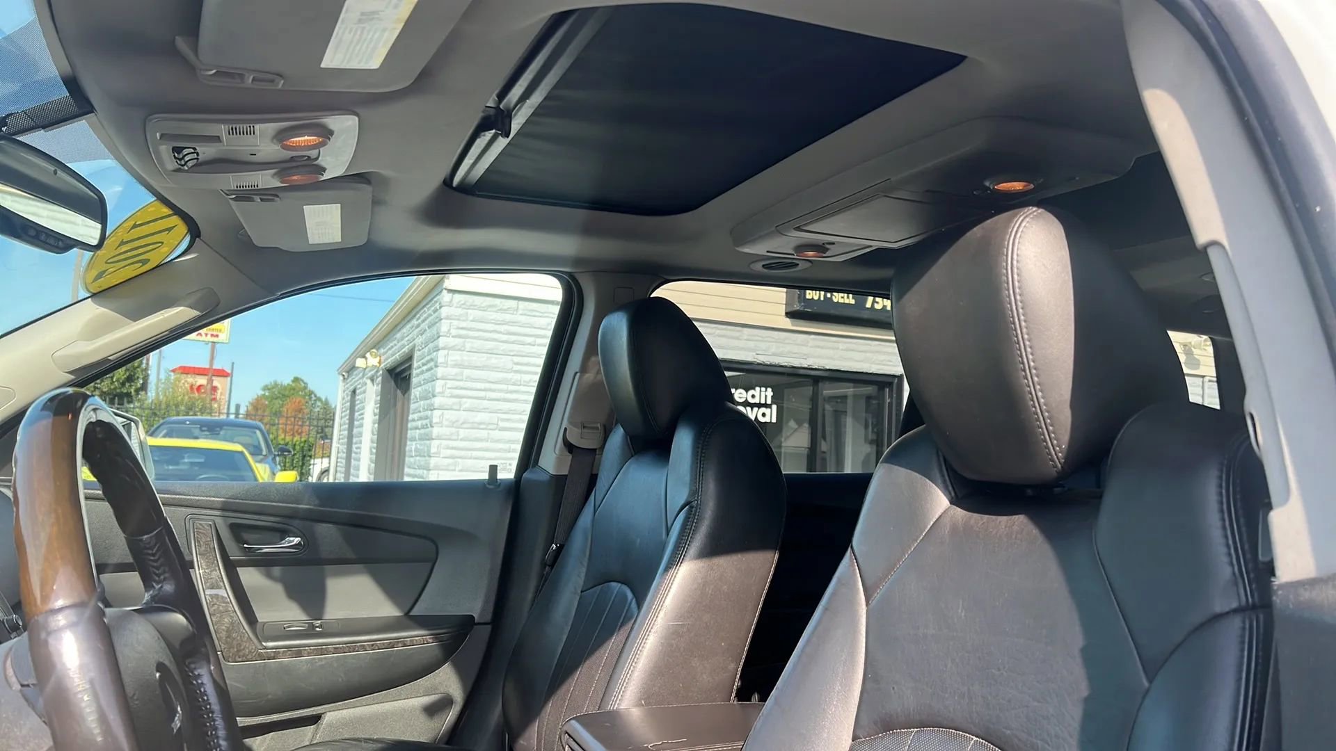 Used 2011 GMC Acadia Denali image 11