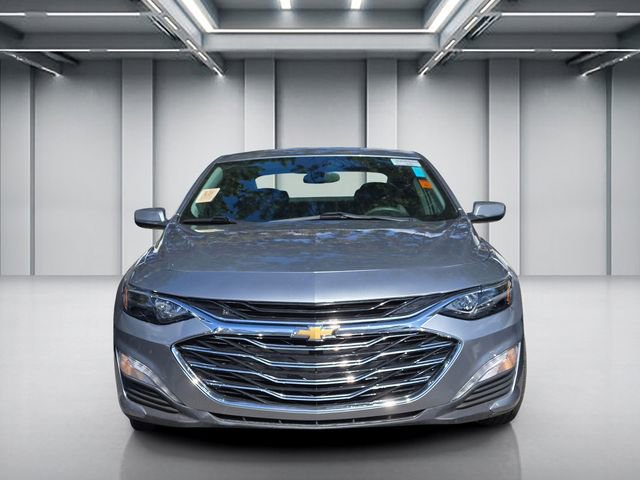 Used 2024 Chevrolet Malibu LT FWD image 2