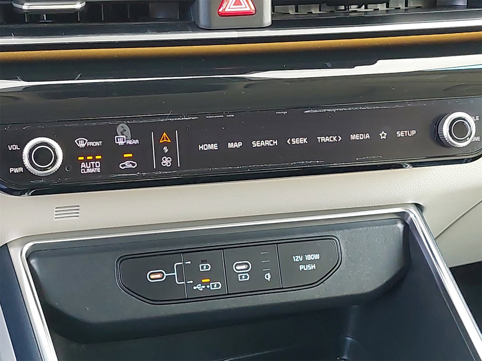 Certified 2025 Kia Carnival SX Prestige image 30