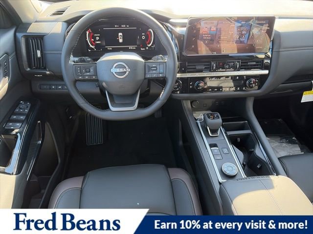 New 2026 Nissan Pathfinder Platinum image 11