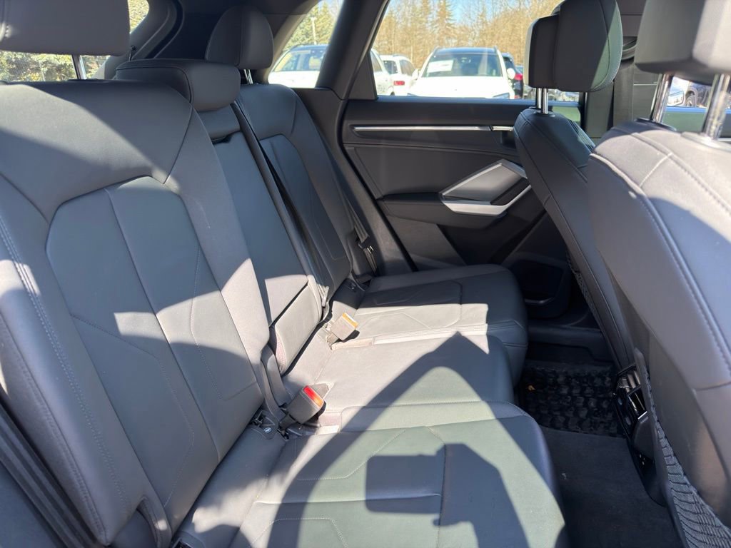 Used 2022 Audi Q3 2.0T Premium Plus image 33