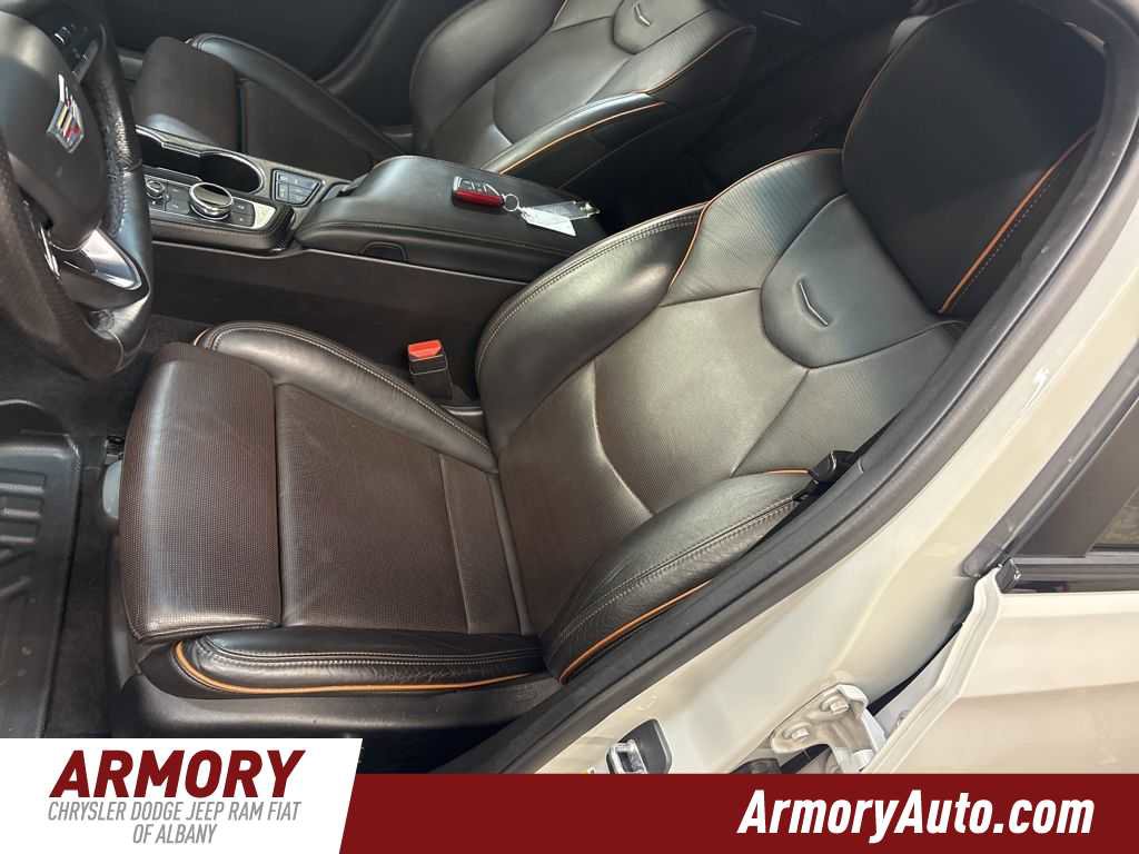 Used 2021 Cadillac CT4 V w/ Technology Package image 14