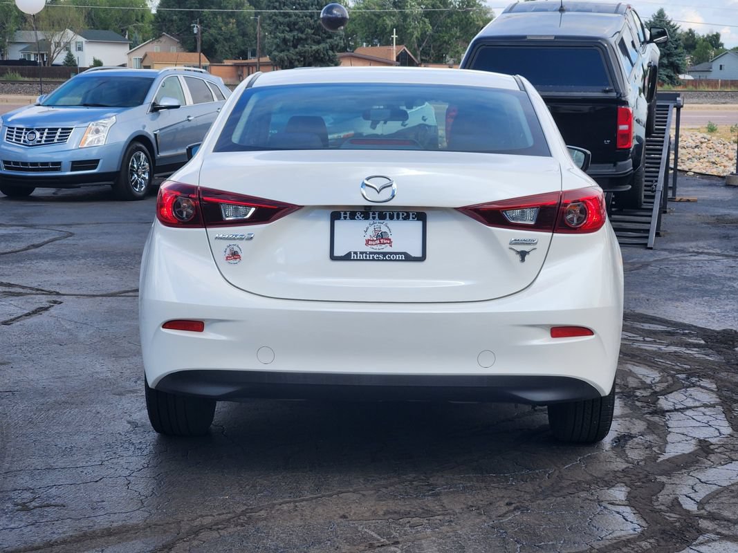Used 2017 MAZDA MAZDA3 Sport FWD image 10