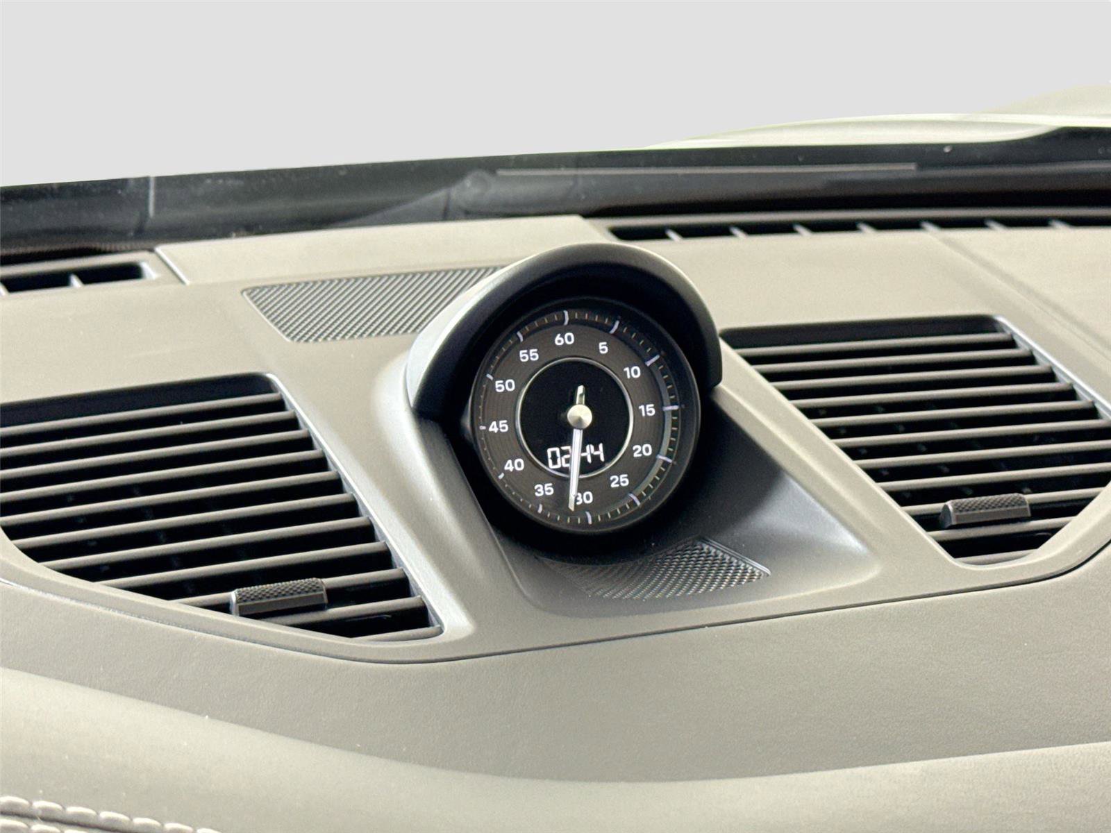 Used 2021 Porsche 911 Turbo S image 20