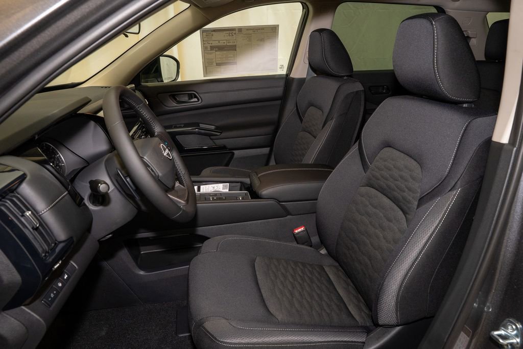 New 2026 Nissan Pathfinder SV image 13