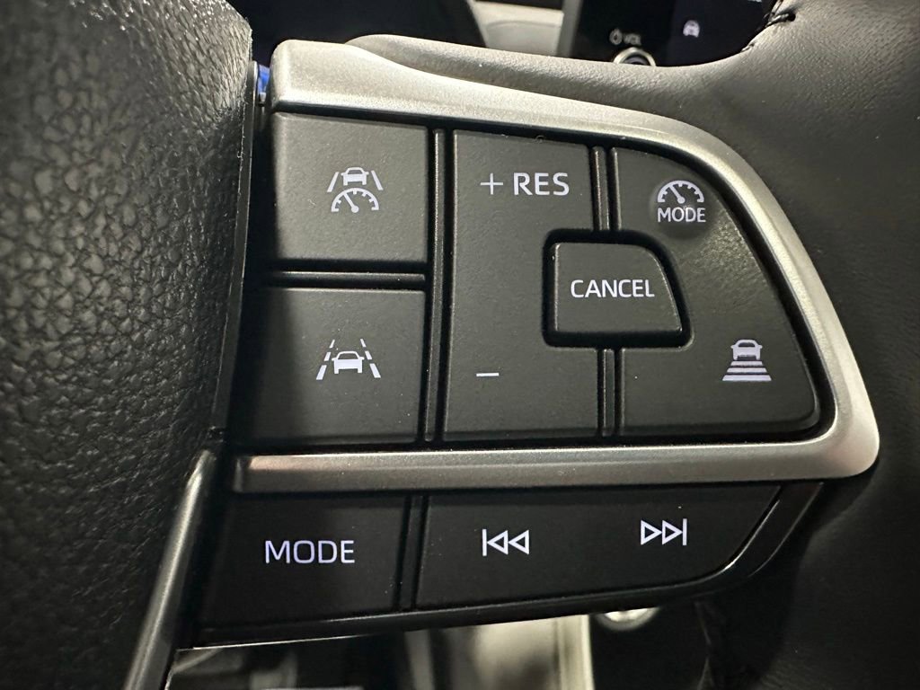 Used 2025 Toyota Grand Highlander AWD image 20