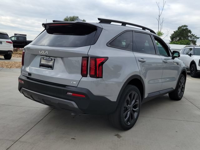 Certified 2023 Kia Sorento X-Line EX AWD/4WD image 5
