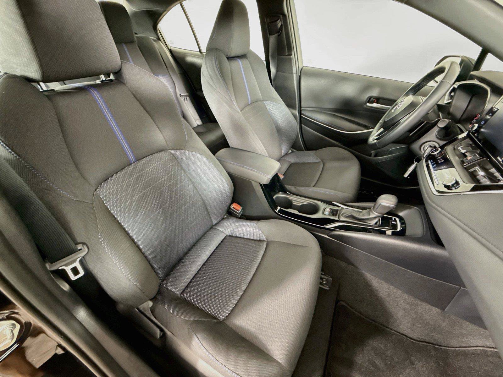 Used 2021 Toyota Corolla SE FWD image 24