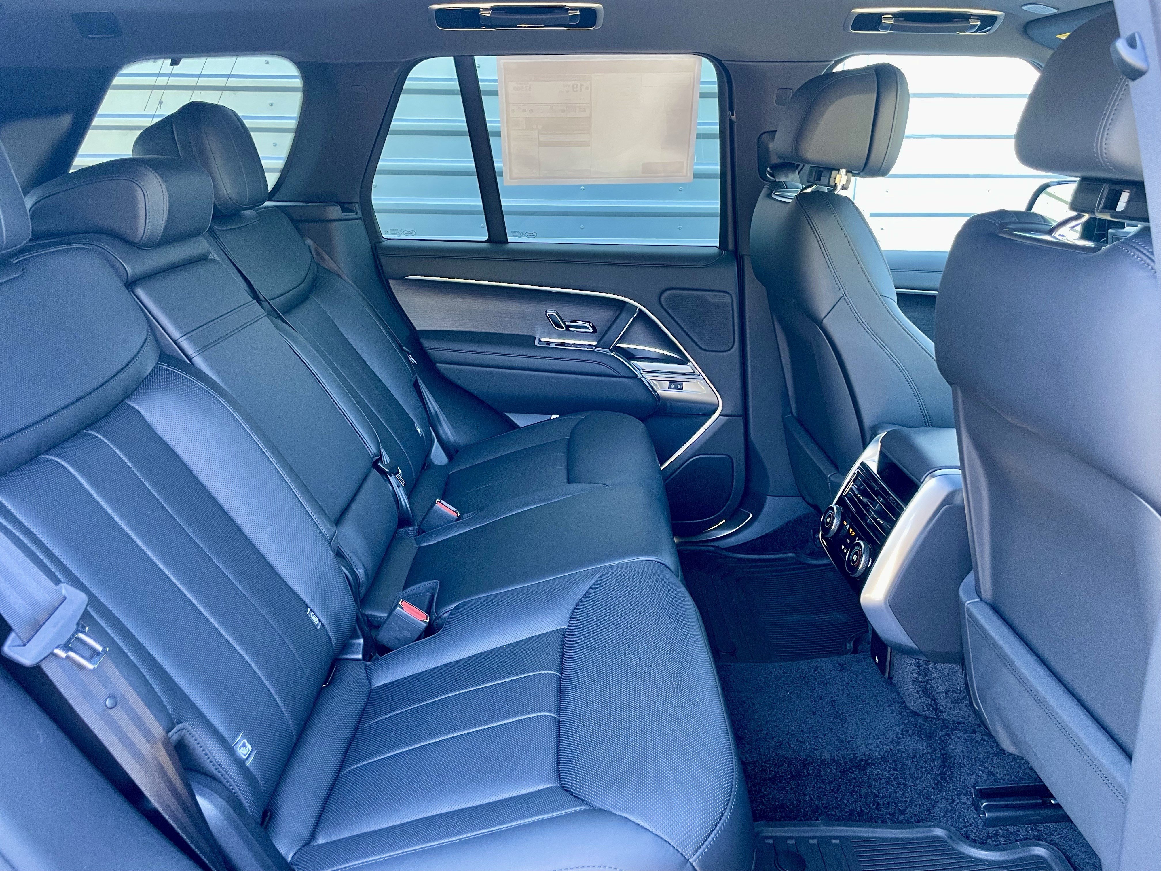 New 2027 Land Rover Range Rover SE AWD/4WD image 31