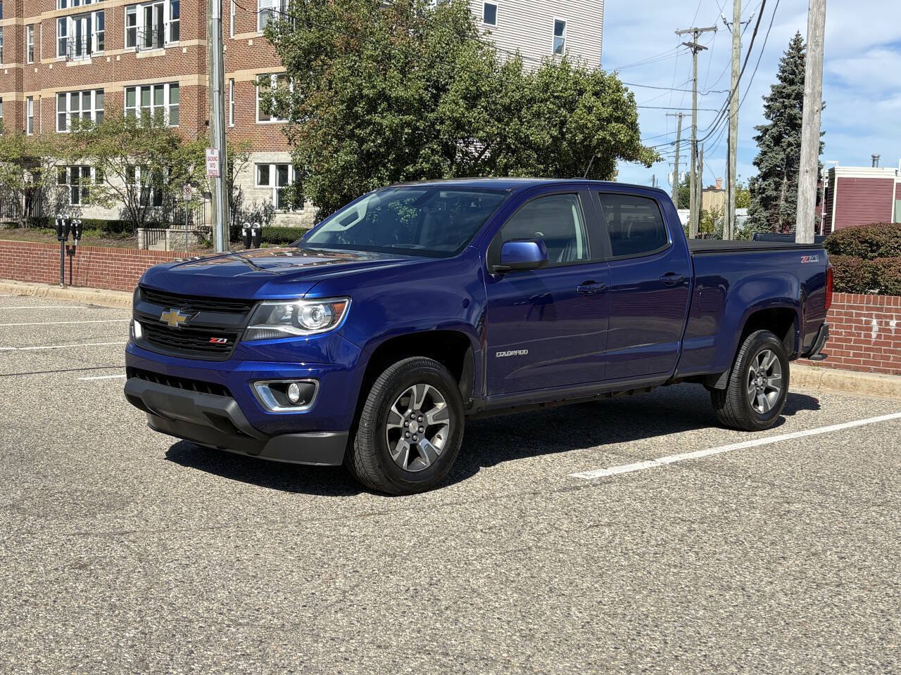 Used 2015 Chevrolet Colorado Z71 AWD/4WD image 3