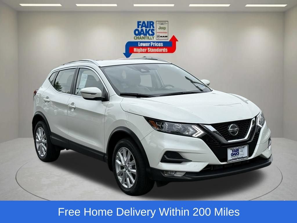 Used 2022 Nissan Rogue Sport SV AWD/4WD image 1