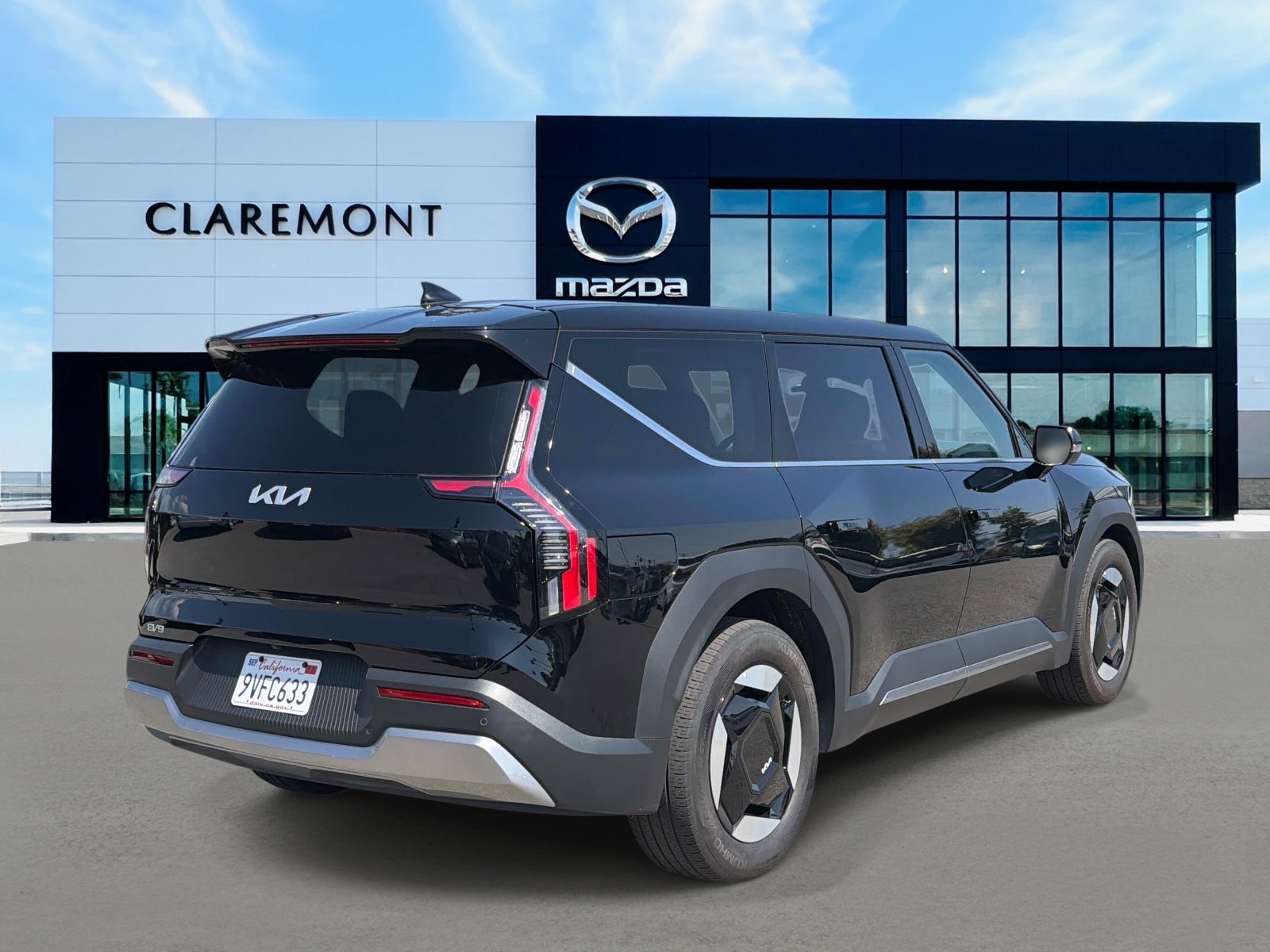 Used 2026 Kia EV9 Light RWD image 5