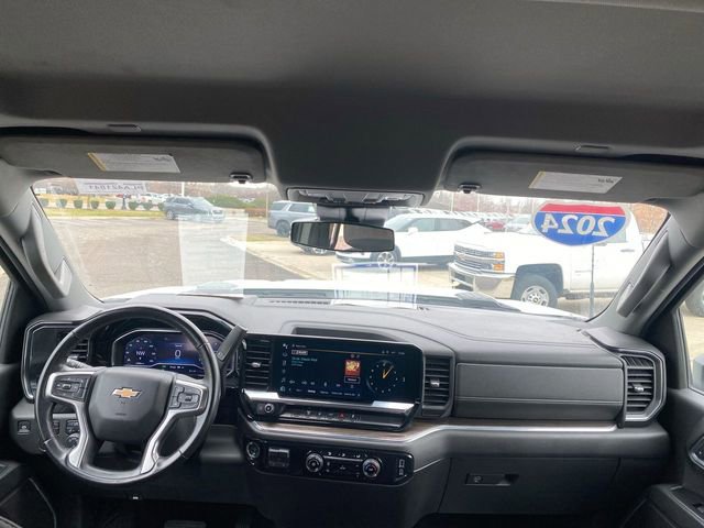 Used 2024 Chevrolet Silverado 3500 LT image 19