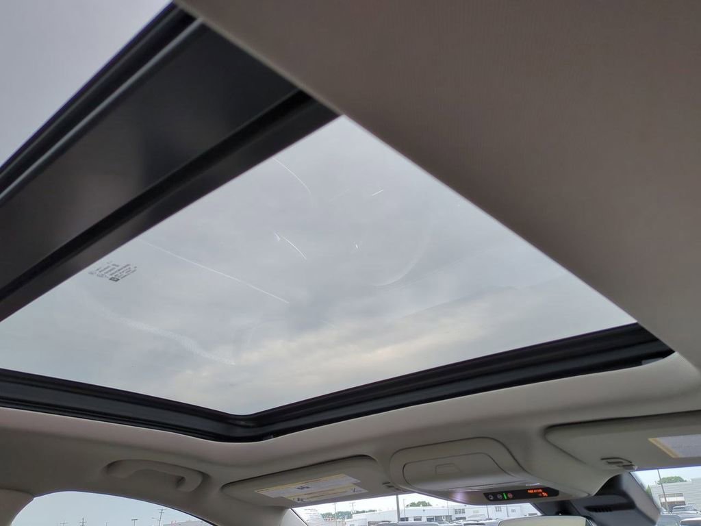 Used 2021 Cadillac XT4 Premium Luxury w/ Technology Package image 27