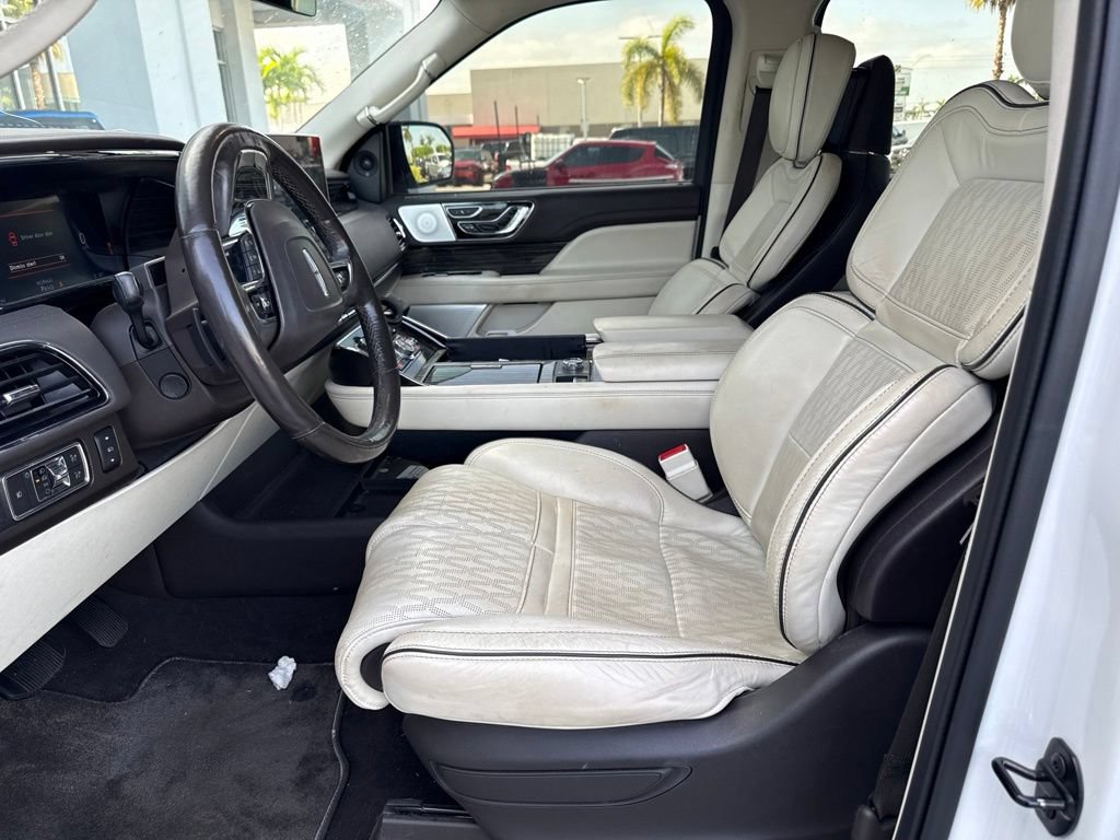 Used 2022 Lincoln Navigator L Black Label AWD/4WD image 7