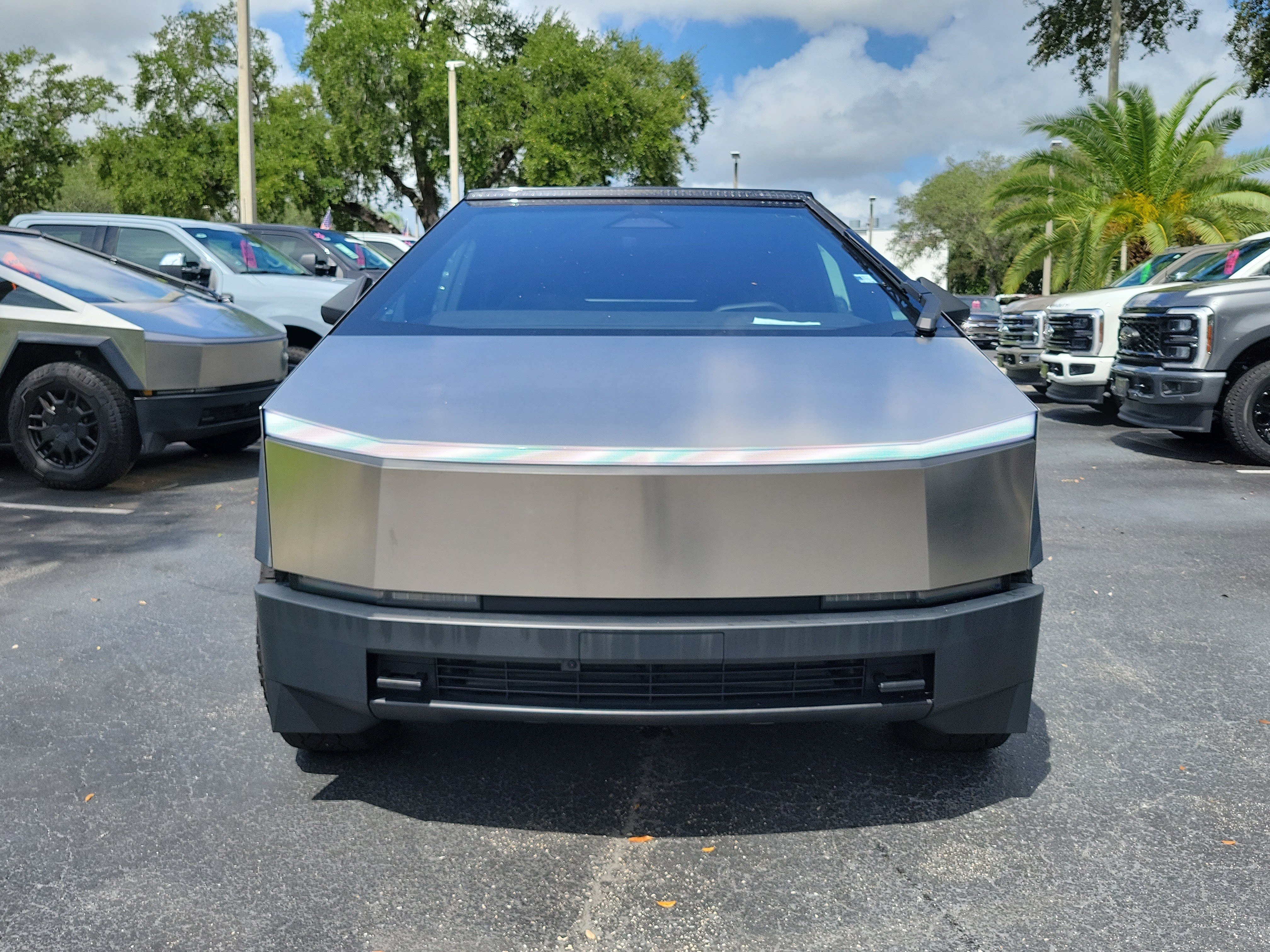 Used 2024 Tesla Cybertruck Cyberbeast AWD/4WD image 2