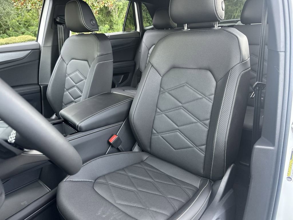 New 2026 Volkswagen Atlas Cross Sport SE image 11