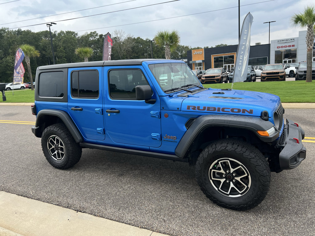Certified 2025 Jeep Wrangler Unlimited Rubicon w/ Convenience Group AWD/4WD image 3