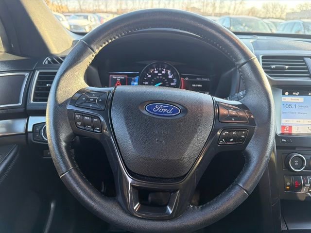 Used 2018 Ford Explorer XLT w/ Equipment Group 202A image 15